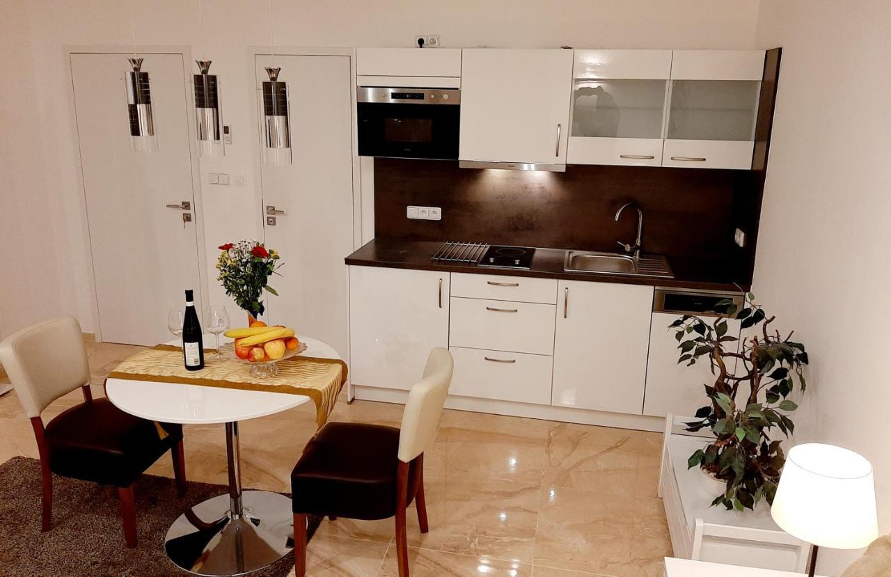 Nobless Apartments Holedna Brno Eksteriør bilde